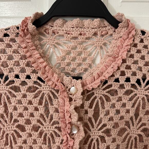 Crochet Open Weave Lace Trim Pink Short Sleeve Boho Whimsy Fairy Cardigan Sz XS? - Picture 1 of 4